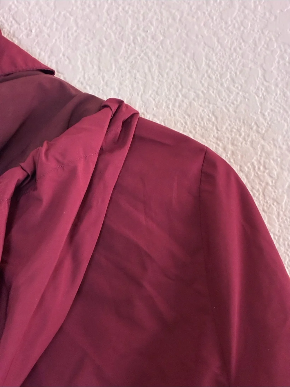 Athletic Works | Burgundy lightweight hooded zip front windbreaker jacket large